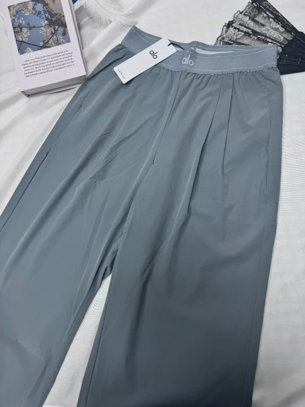 ALO Yoga brand new